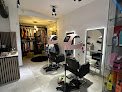 Negocio Para Días Lluviosos, Paraguas De Colores Peluquería Y Estética